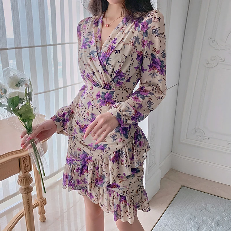 

New Fashion Summer French Romantic Floral Print Mini Party Dress Ladies Elegant Streetwear V-Neck Ruffled Casual Vacation Dress