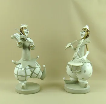 

Music Jester Statue Ornament Craft Accessories Funny Circus Clown Figurine Handmade Resin for Festival Decor and Art Collection