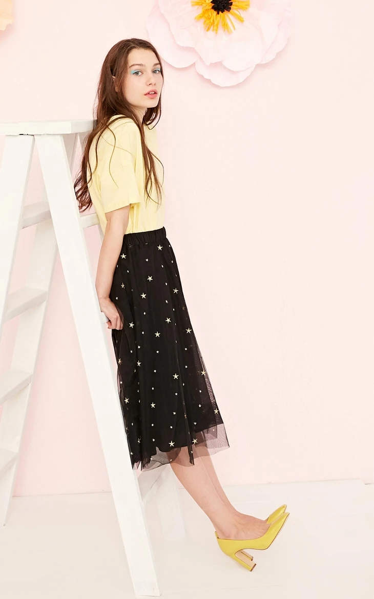 Vero Moda Женская футболка из хлопка с v-образным вырезом свободного кроя чистого цвета | 319101545