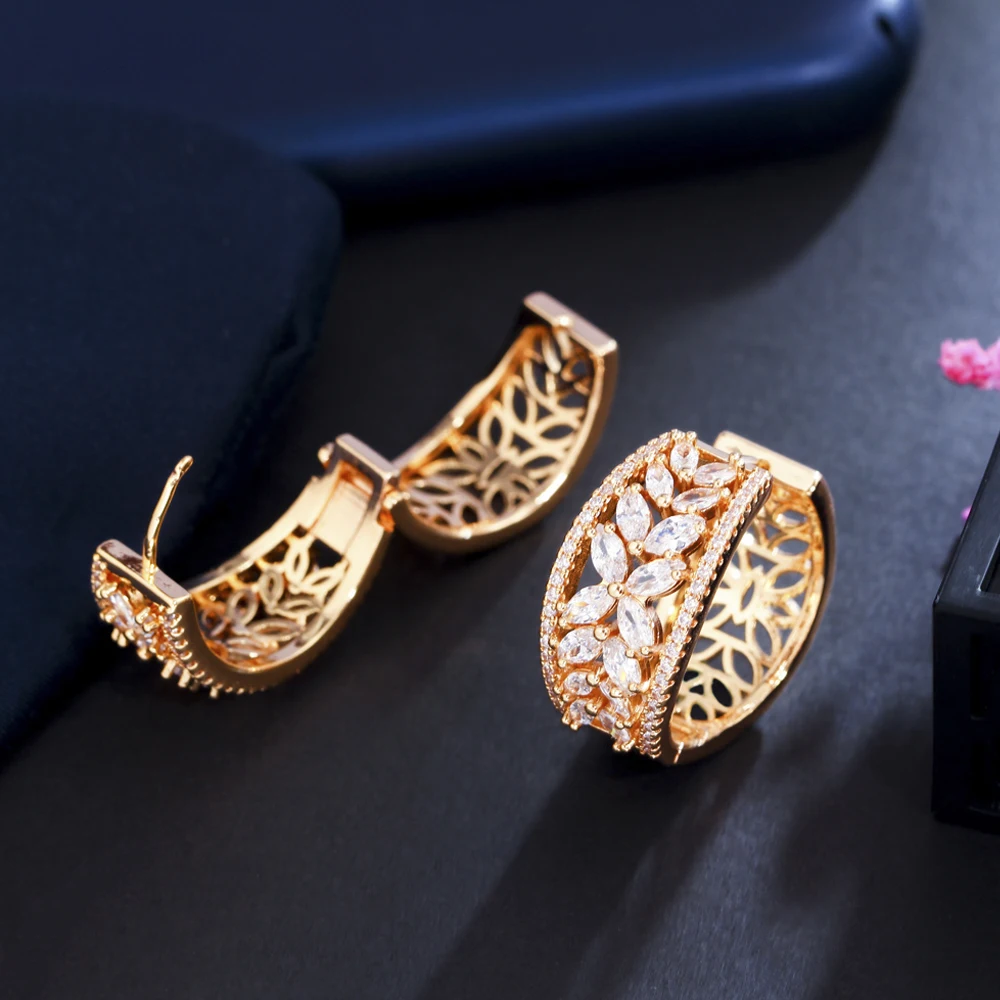 

ThreeGraces Exquisite Cubic Zirconia 585 Gold Color Circle Round Hoop Earrings for Women New Fashion Daily Party Jewelry ER783