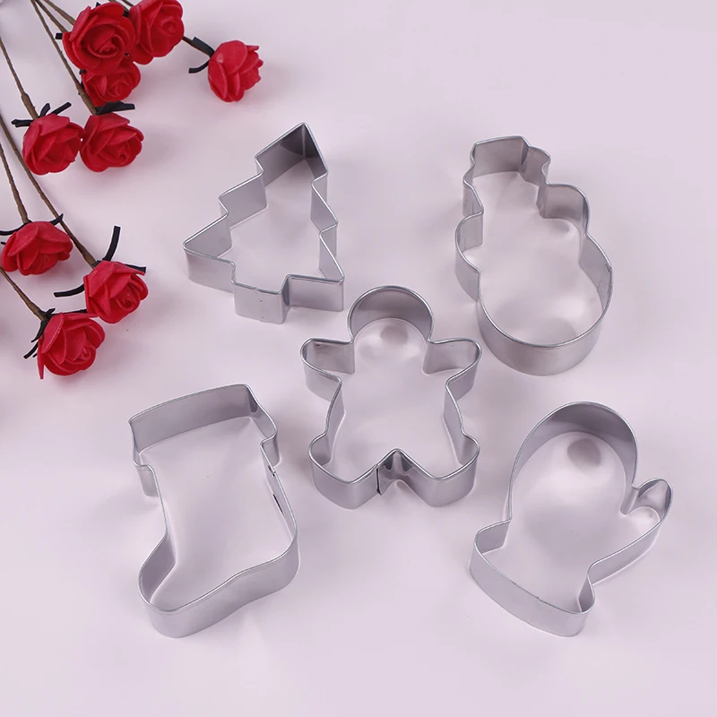 Christmas Theme Snowman/Gloves/Christmas Tree/Gingerbread Man/Boots Cookie Cutter Candy Biscuit Metal Cutters Mould Cooking Tool