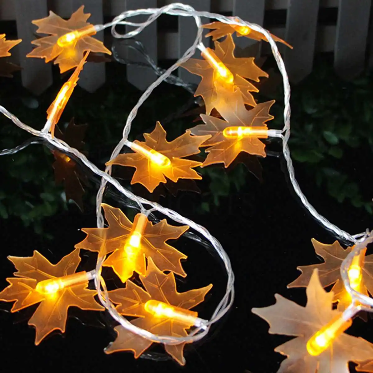 

220V Autumn Maple Leaf Fairy Garland 30 LED String Light 4.4M Plant Holiday String Light Wedding Room Decorative Lighting