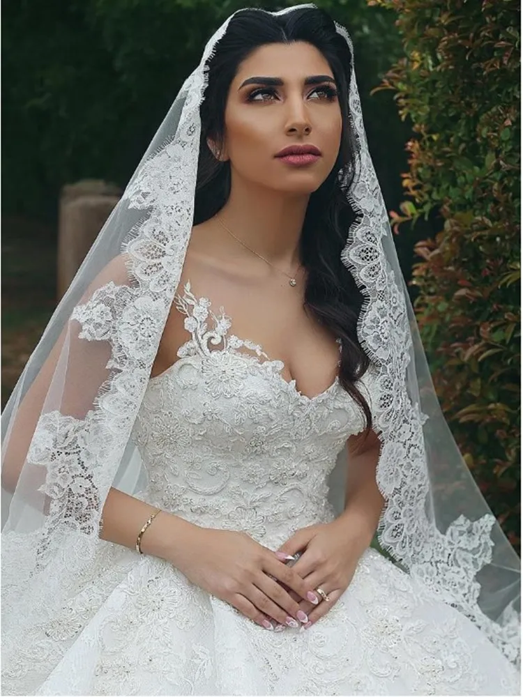 

New Arrival 2m 3m 4m 5m Cathedral Wedding Veils Long Bridal Veil 2019 One Layer White Ivory Lace Bride Veils Wedding Accessories