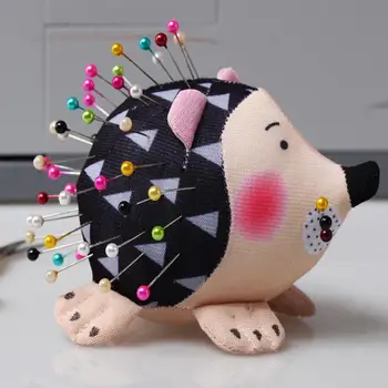 

1pc Needlecraft Portable Cartoon Hedgehog Anti Falling Sewing Pin Cushion Practical DIY Lightweight Soft Cute Holder Patchwork