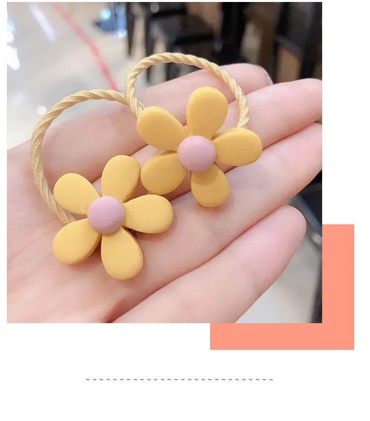 12136998623_1822708493