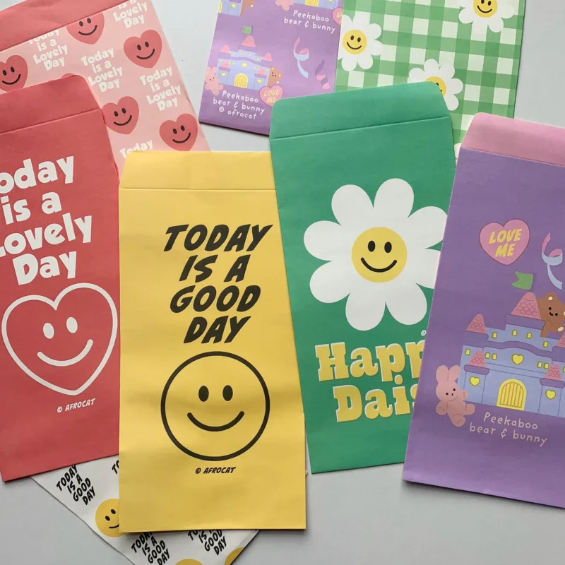 2pcs Cute Daisy Smiling Face Envelope Korean Ins Vintage Cartoon Bear Love Bright Color Invitation Gift Red Envelopes Paper Bag 2pcs mini cute cat meng cartoon animal notebook kraft retro naughty kitten notepad school office supplies new year s gift