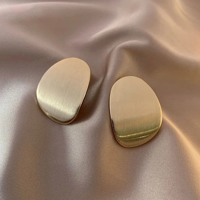 Vintage Glossy Metal Gold Geometric Stud Earrings For  Women Korean Fashion Lady Party Aesthetic Earrings Classic Jewelry Gift EH136