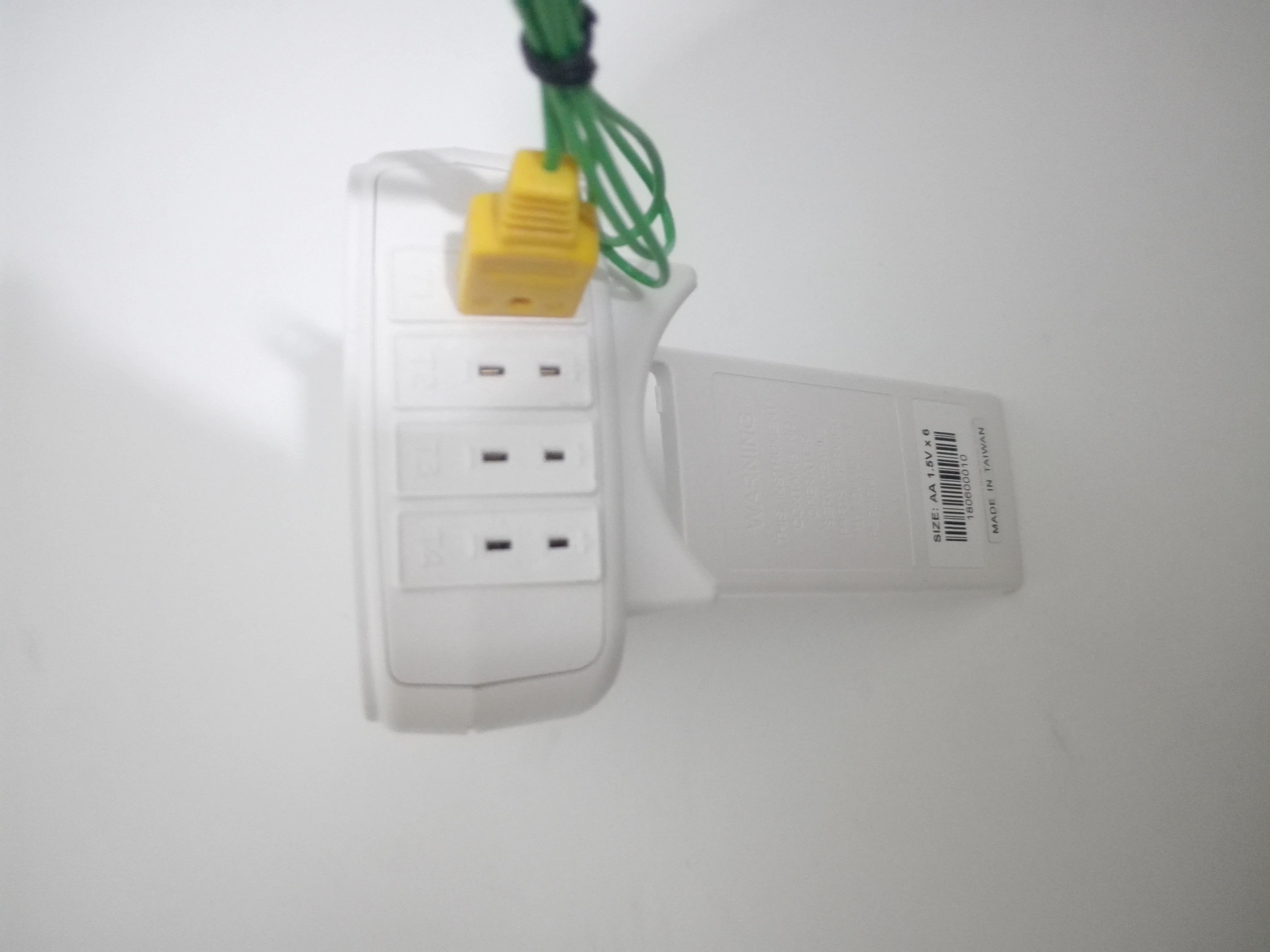 TES-1384 4 Input Thermometer Datalogger Temperature Meter Tester TES1384