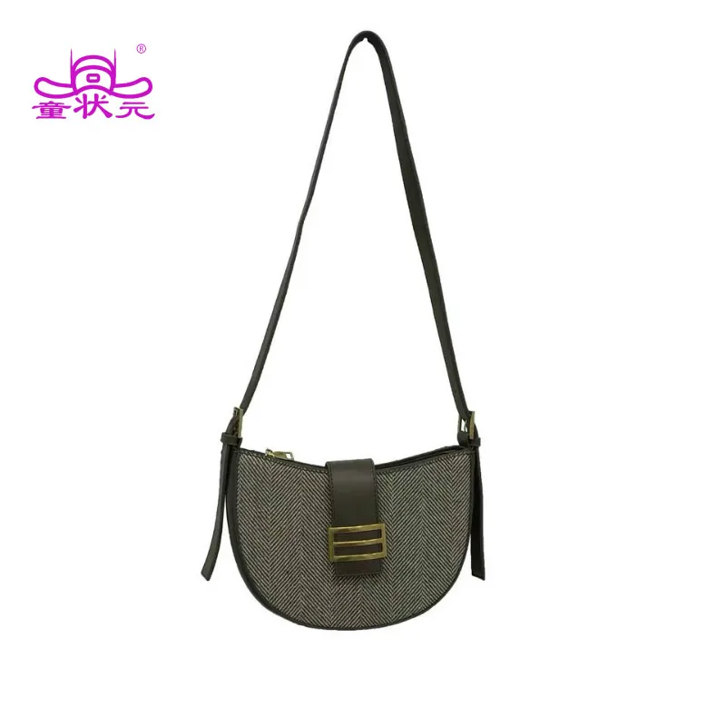 

2019 New Women's Retro Crescent Shaped Bag Fashion Versatile Crossbody Bag Simple Shoulder Bag Saddle Messenger Bag