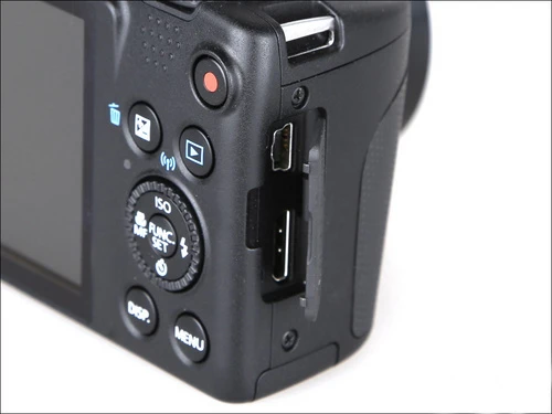 Используется цифровая камера CANON POWER SHOT SX510 HS 12.1MP wifi IS 30x камера с оптическим увеличением