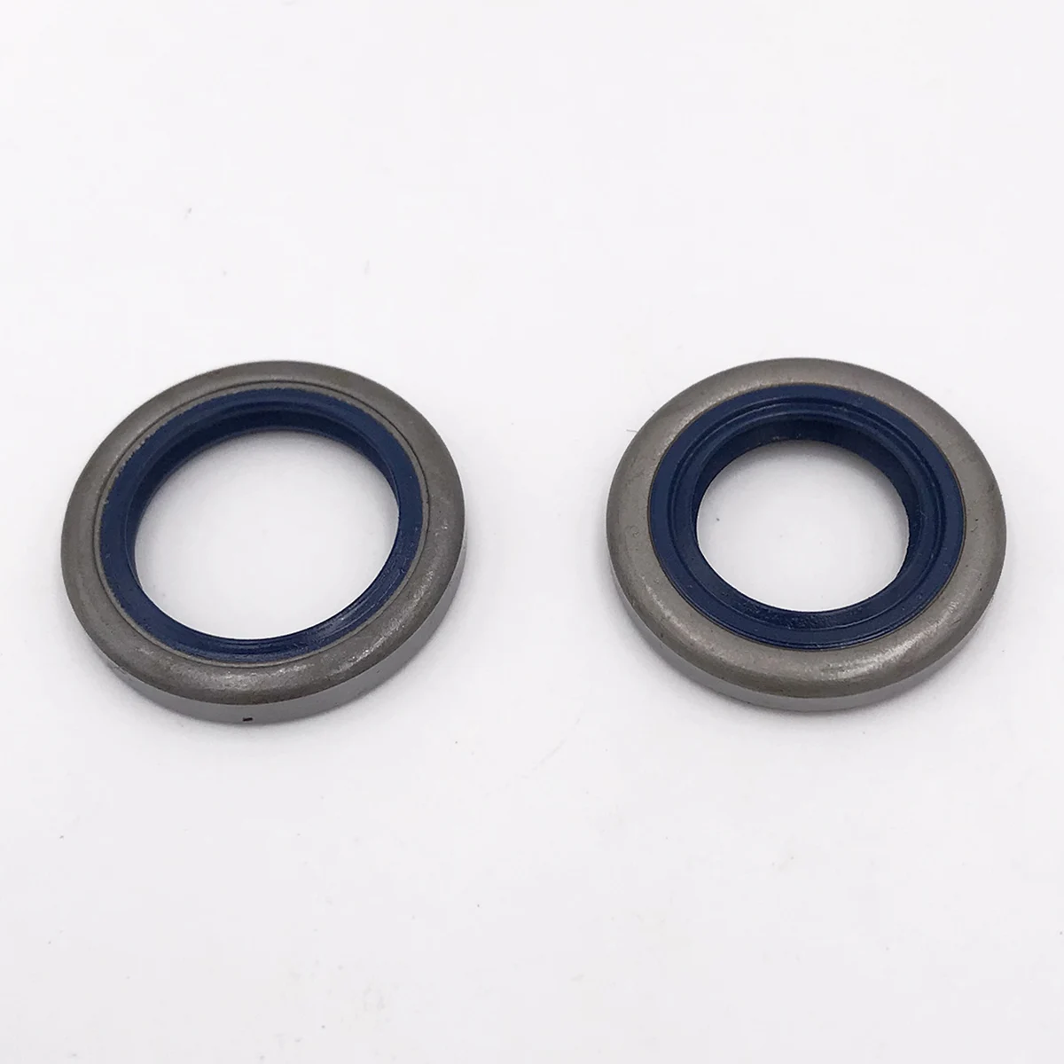 2pcs Oil Seals For Husqvarna 40 365 371 357 359 51 55 257 262 254 XP Replacement Oil Seals Chainsaw Parts