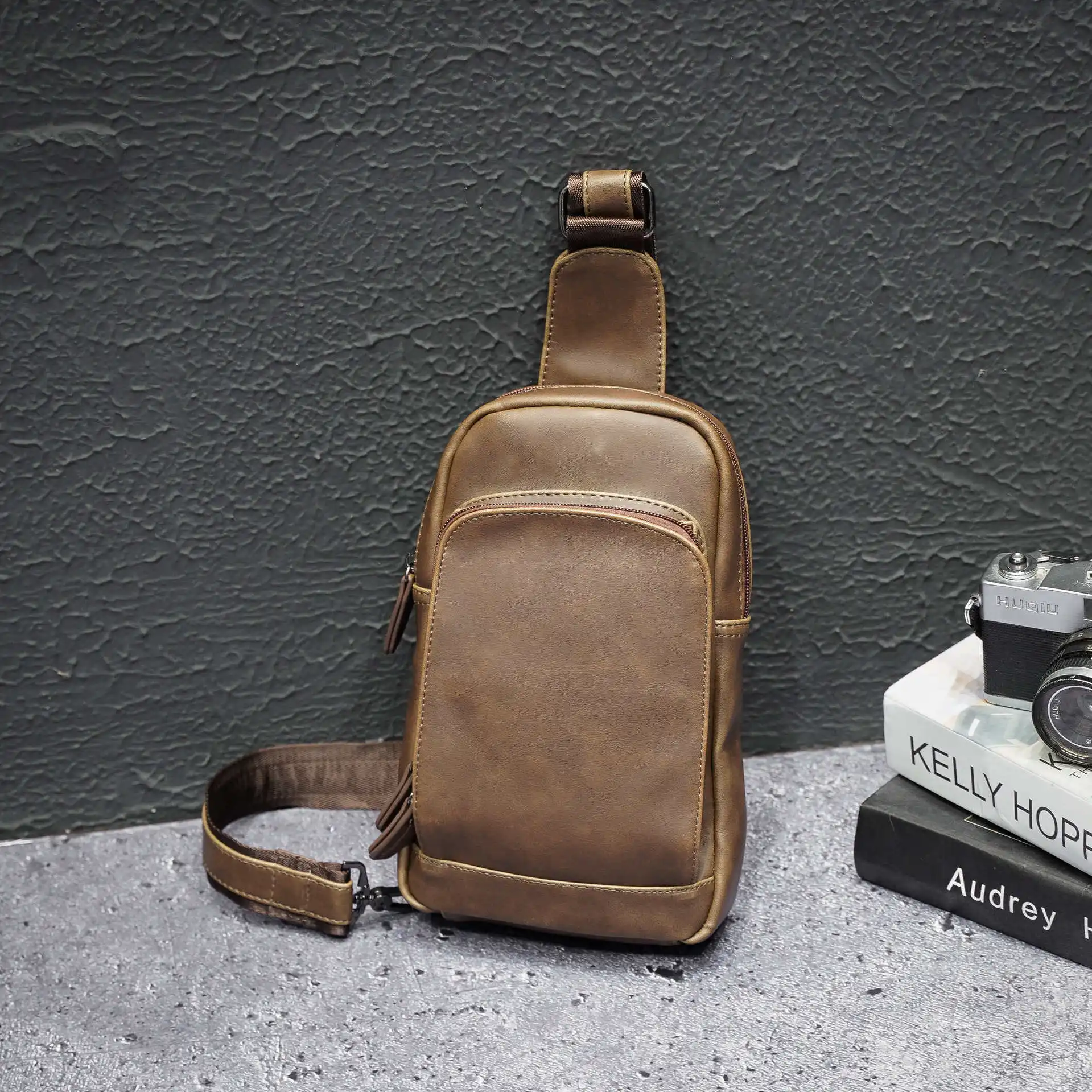 New Chest Bag Men's Crazy Horse PU Leather Sling Bag Large Capacity Men's Bag Crossbody Bags Travel Bags