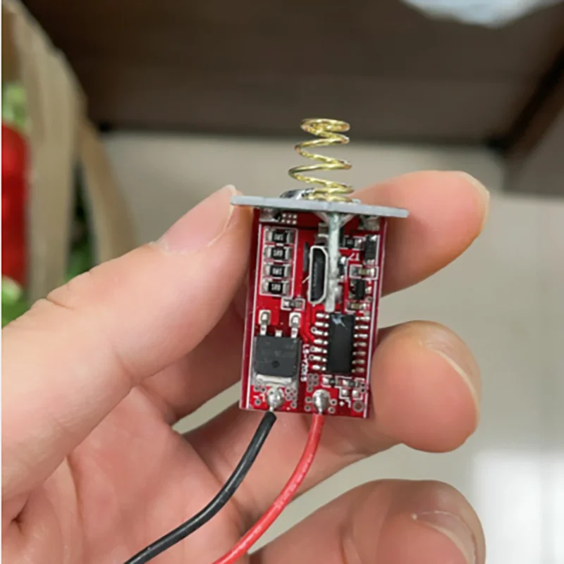 

HS317 Circuit board and wick