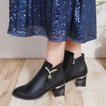 

Classic brand autumn and winter explosions non-slip thick with female side zipper rhinestone booties pointed leather boots