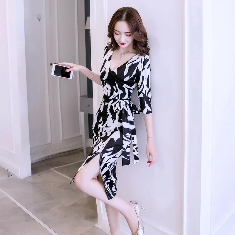 

Photo Shoot WOMEN'S Dress 2018 Autumn New Style Scheming Skirt Retro Elegant Waist Hugging Sexy V-neck L Dress