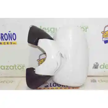 

LEFT REARVIEW RENAULT TRAFIC COMBI (AB 4.01)