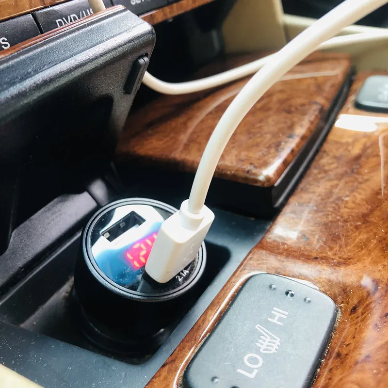 Стайлинг автомобиля мини светодиодный экран двойной USB автомобильное зарядное