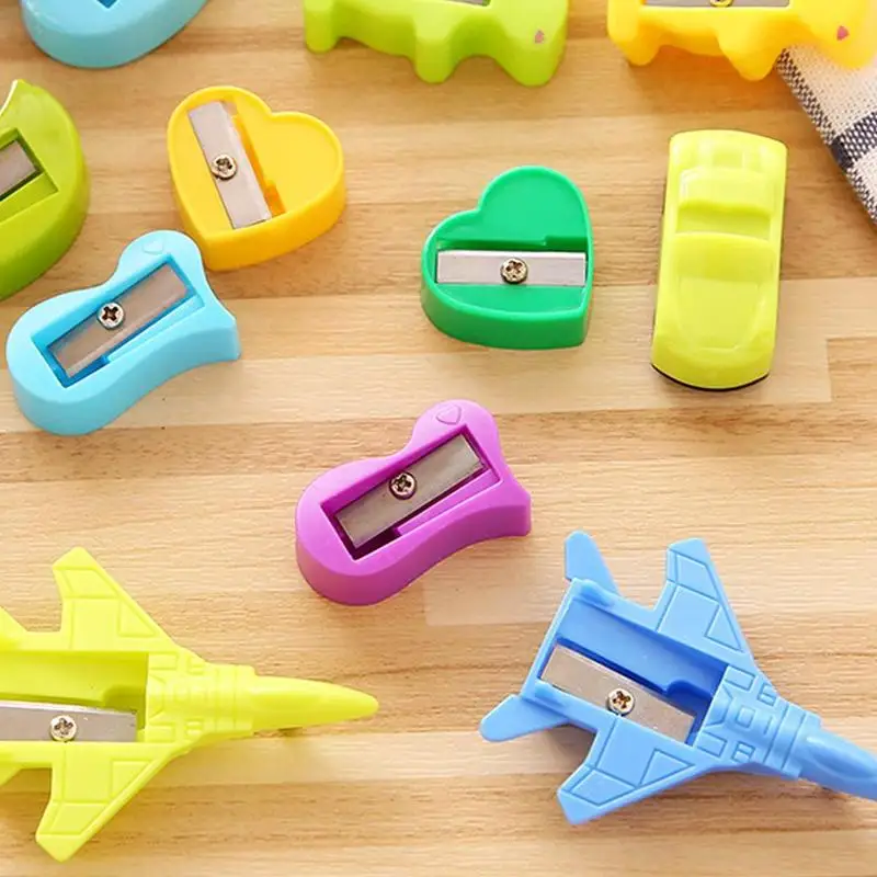 

Cute Candy Colored Pencil Sharpener Kawaii Car/machine/rabbit/cat Shaped Knife Children's Student Stationery Design Random Style