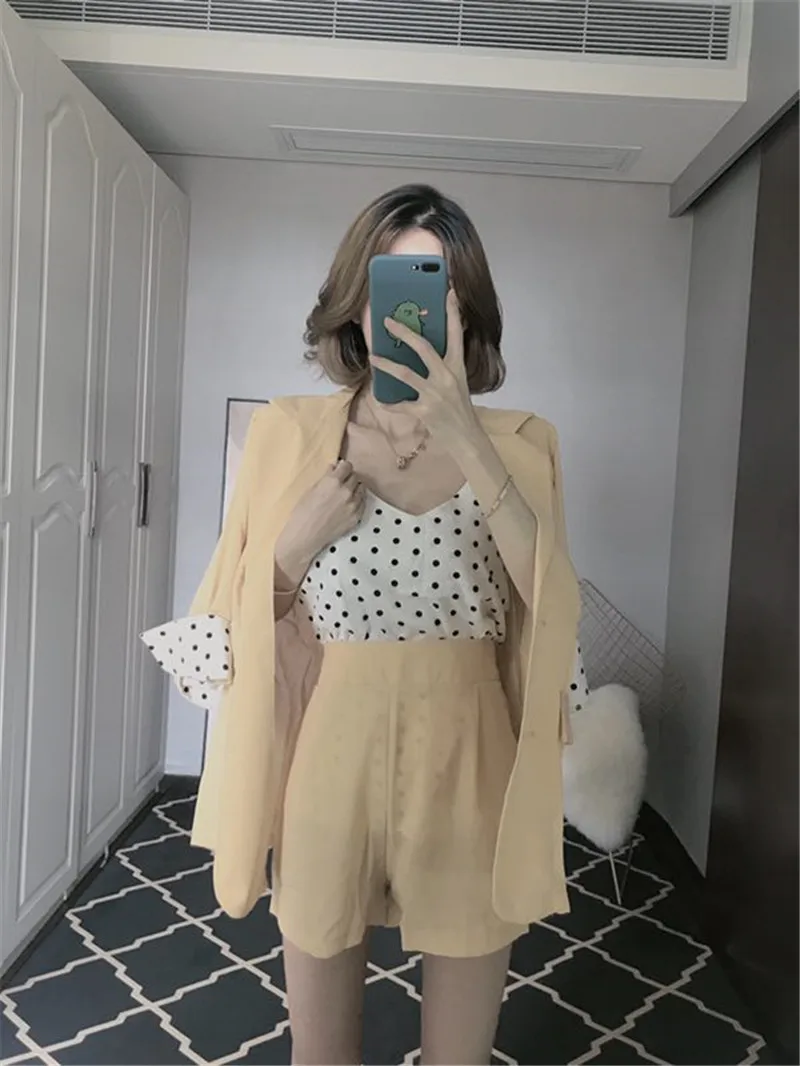 

Photo Shoot 2019 Most New Style Fashion Polka Dot Cuff Suit Jacket + Polka Dot Camisole + Wide-Leg Shorts Set