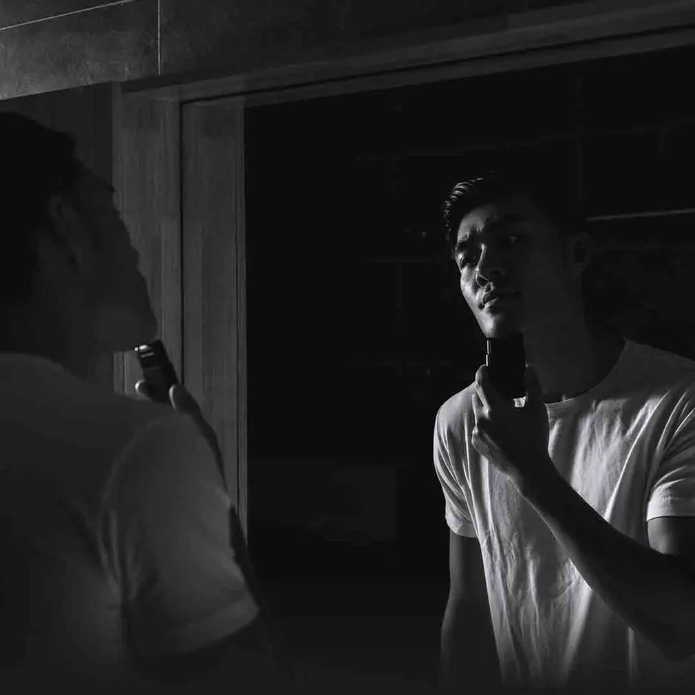 Mini Portable Full Metal Body Steel Cutter Head Type C Interface Charging Male Shaver 2