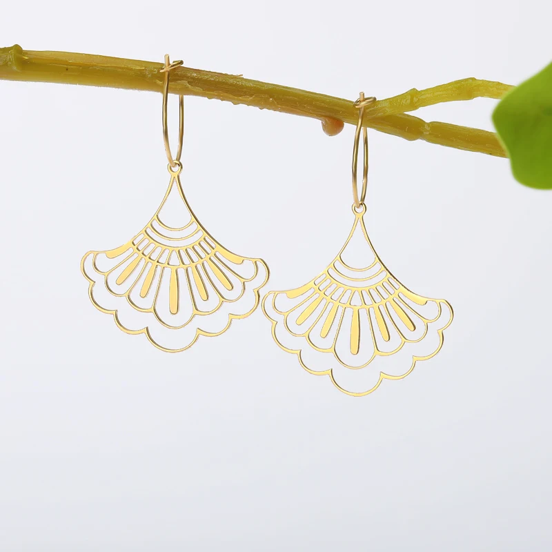 

Fashion Personalized Fan Shaped Pendant Earrings Gold Statement Earrings For Women Weddings Party Irregular Geometric Jewelry