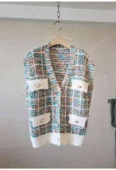 

Women High Fashion Four Fake Pockets Design Knit Colourful Plaid Waistcoat 2019 Winter Clothing Women Beautiful Casual Vest