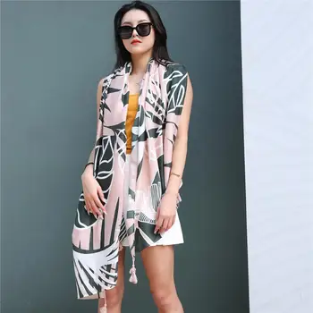 

Luxury Brand Fashion Autumn Viscose Scarf Leaves Floral Tassel Beach Hijab Shawls and Wraps Female Foulard Echarpe Muslim Hijab