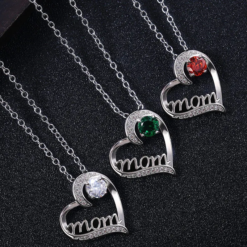 mom letter necklace