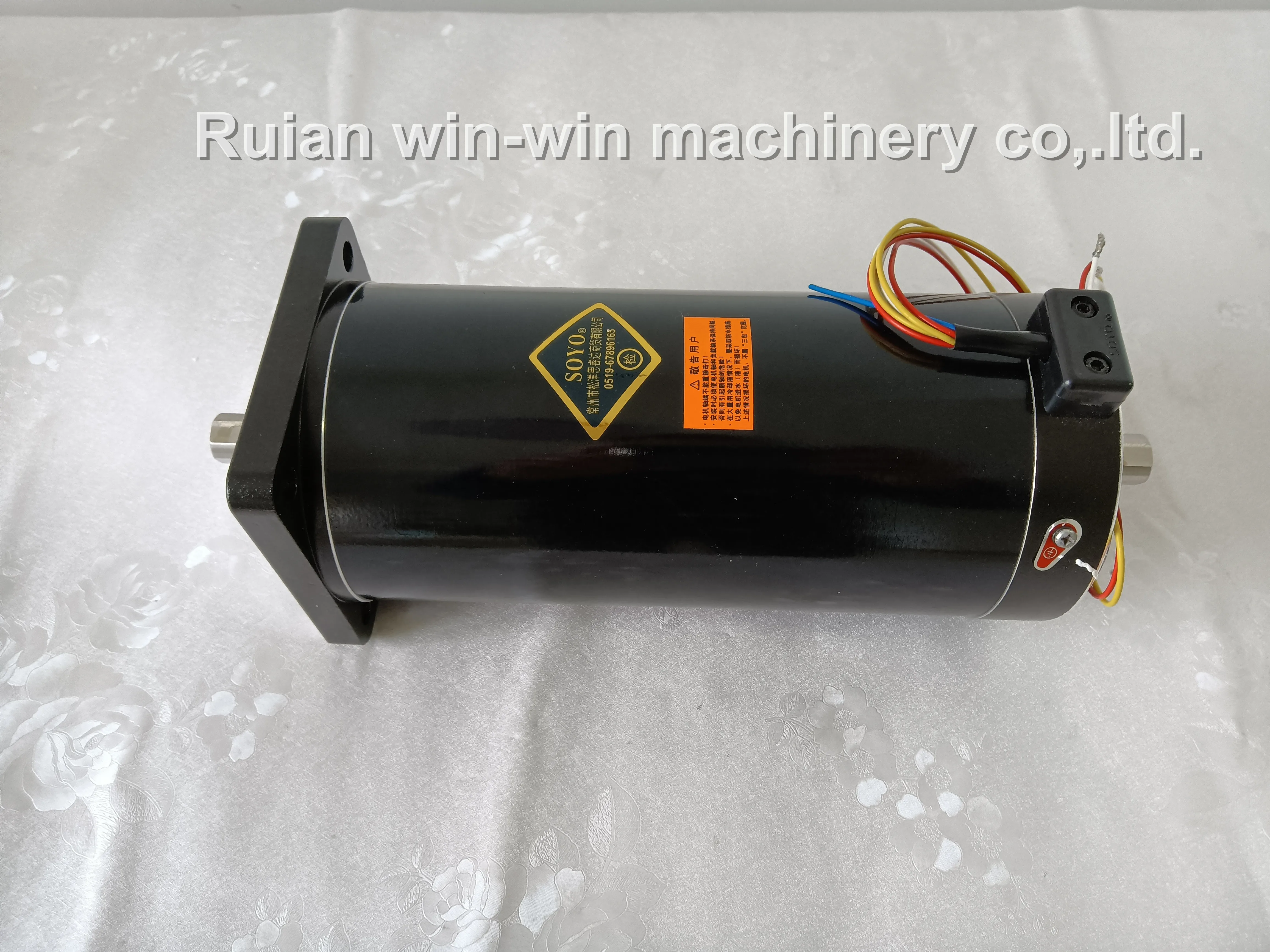 

3-фазный гибридный серводвигатель переменного тока 110BYG350C SOYO