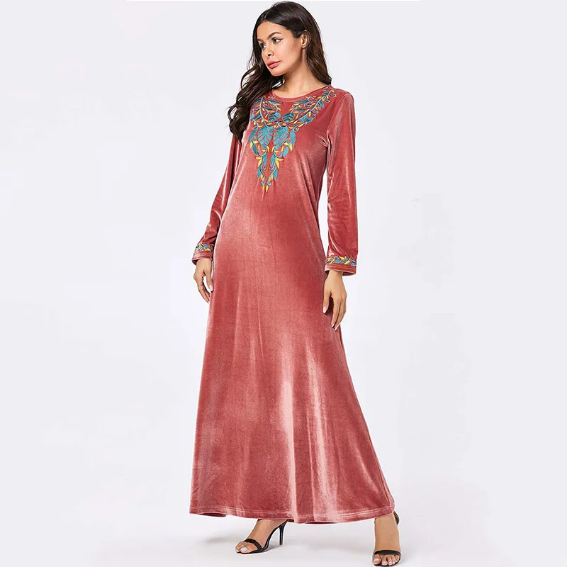 Middle East Arabian large size women's embroidered casual robes gold velvet long skirt long skirt Muslim Dubai loose dress