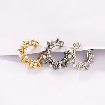 

Rock Spike Rivets Ear Clip on Earring for Women Imitation Pearl Cartilage Ear Cuff Earclip Stackable Bijoux Fashion Jewlery