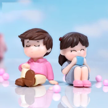 

ZOCDOU 1 Piece Teacup Couple Doll Decoration Bachelor Costume Doll Garden Home Car Desk Crafts Miniatures Decor Ornament