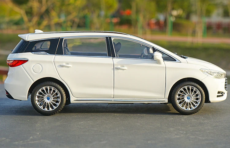1/18 BYD реселлер версия модель автомобиля Song MAX новая энергия MPV коммерческий автомобиль литье под давлением модель автомобиля с небольшим подарком