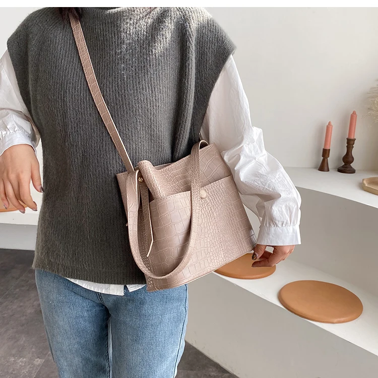 iVog New Arrival Everyday Female Big Messenger Shoulder Handbag louis Geometric Bucket Bags for Women