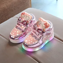 Весенне-осенние детские кроссовки с легкой детской обувью для девочек, повседневные туфли для детей младшего возраста с светодиодный подсветкой, светящиеся кроссовки