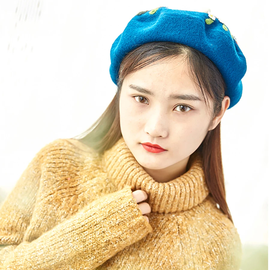 

Cute Handmade Custom Wool Beret Rabbit Garden Embroidered Painter Hat For Women Creative Birthday Present Hats Casual Warm Hats