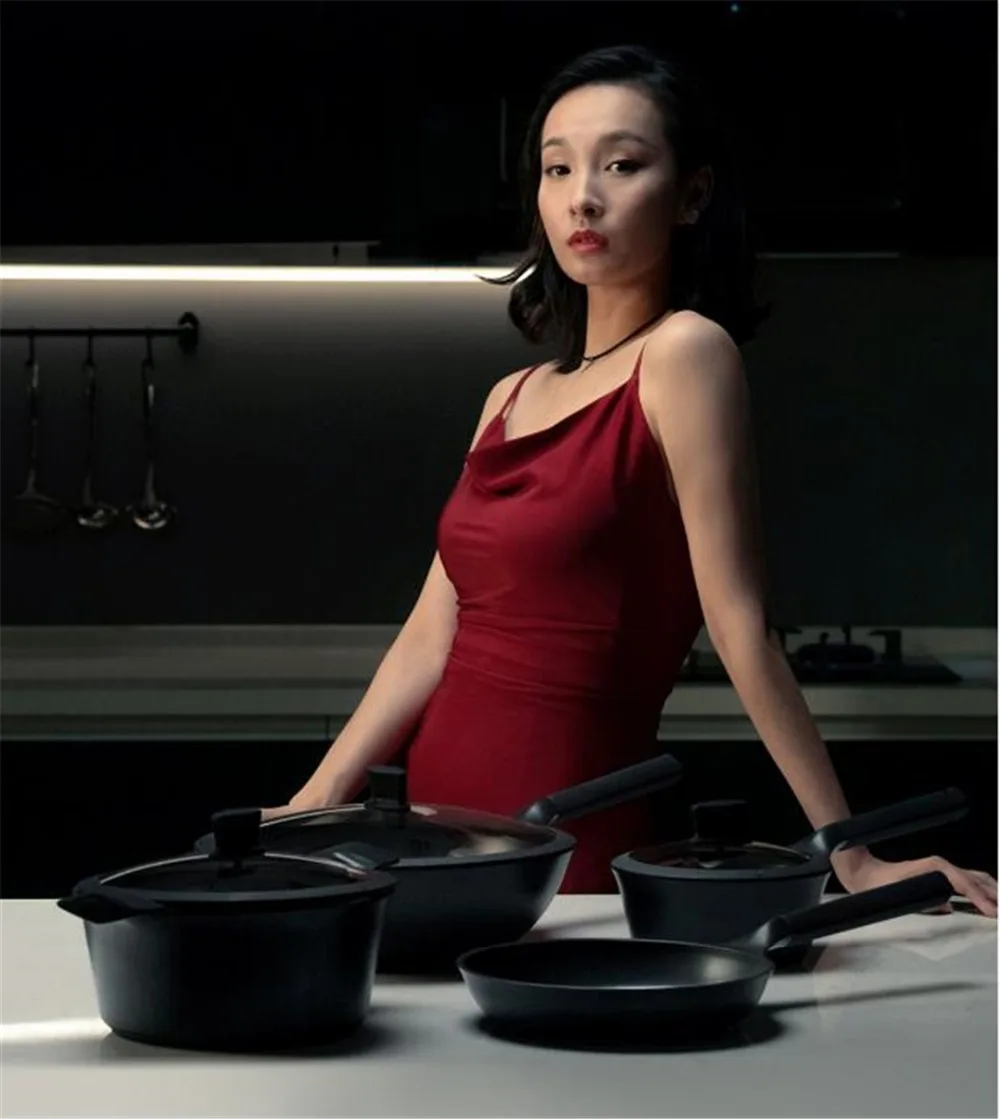 Xiaomi Huohou NonStick Super Platinum Frying Pan Wok Stockpot Milk pan durable Easy to clean High temperature reminder Kitchen Cookware (4)