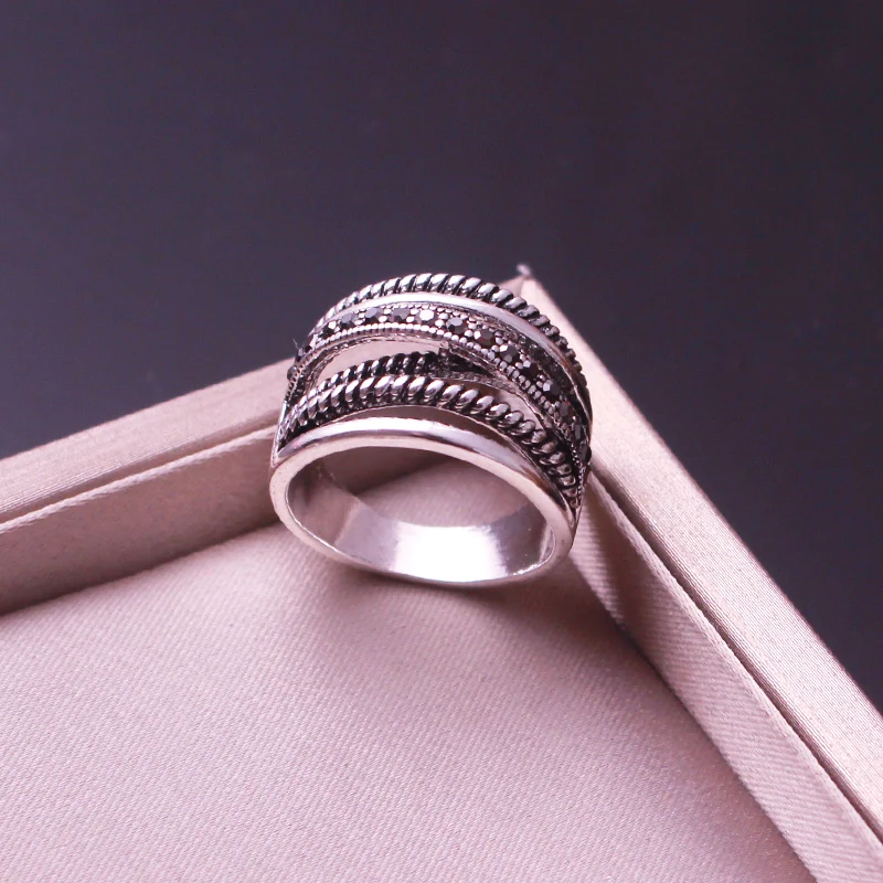 Женское кольцо в винтажном стиле серебряного цвета|Кольца| |