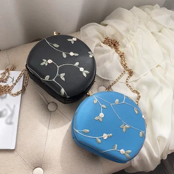 

2020 New Female Bag Fashion Korean Version Of The Lace Shoulder Bag Wild Embroidered Small Round Bag Chain Bag