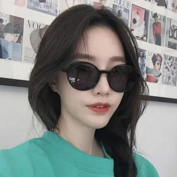 

2020 Mens And Women's Fashion Simple Sun Glasses Round Frame Ins Glasses Artistic Brown Sunglasses Personalized UV400 Sunglasses