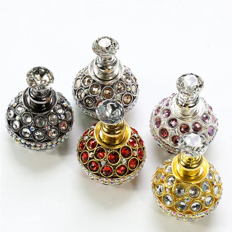 

Magnetic Nail Tip Display Stand Holder Practice Training Set Crystal Base Art Manicure Tool
