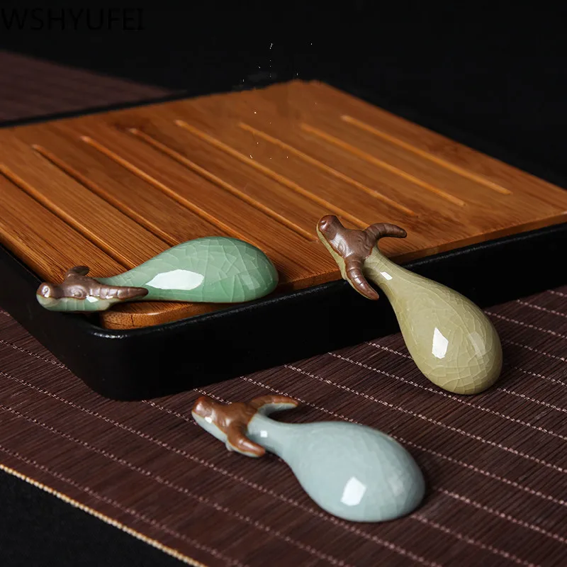 Celadon Mini Tea Pet Cattle Statue Ornaments Cow Creative Arts and Crafts Ceramics Furnishing Articles Tea Set Decorations tea pet ornaments