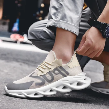 

2019 new summer men's sneakers for men and leisure running tide shoes Korean version of the trend of wild shoes breathable mesh