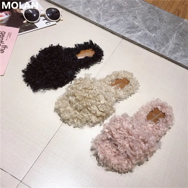 Меховые шлепанцы MOLAN корейские модные на плоской подошве из натурального