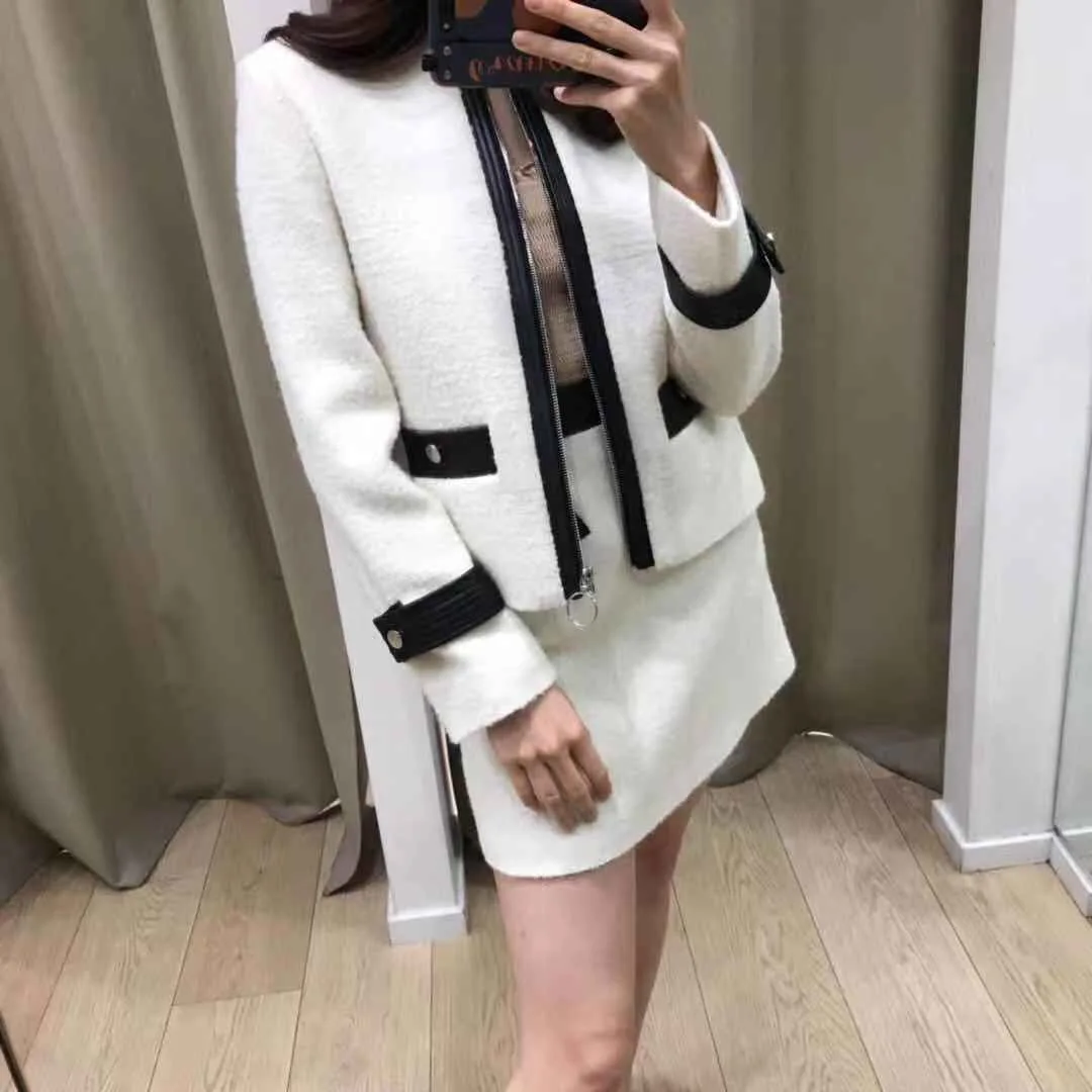 

2019 Autumn and Winter Wool & Blends New Metal Buckle Button Decoration Woolen Women's Jacket