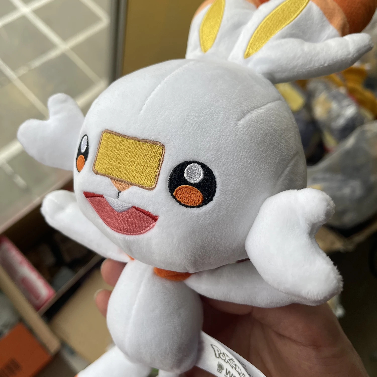 Peluche Pokémon Flambino Scorbunny