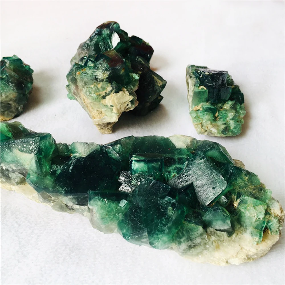 top-quality-natural-green-fluorite-raw-crystal (4)