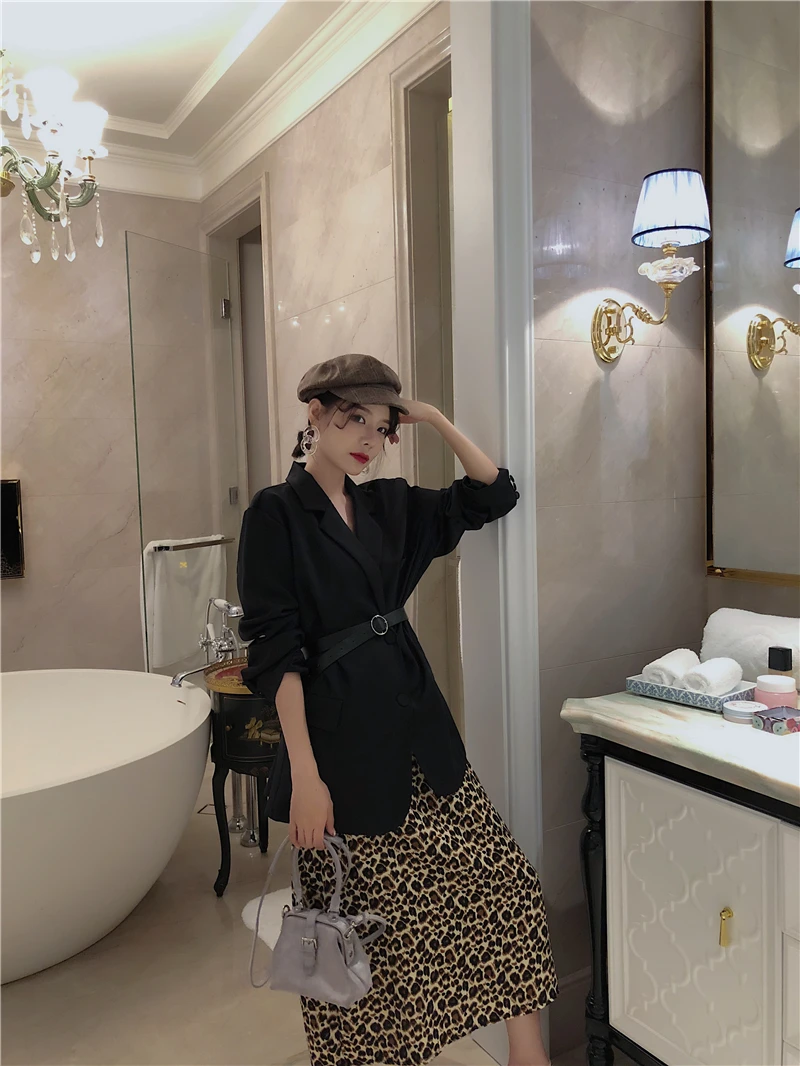 Цена за сетку для фотосессии~ Южная Корея, Ранняя осень, костюм средней длины с поясом+ универсальное платье на бретелях с леопардовым узором