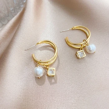

Crystal pearl earrings net red earrings temperament Korean version of simple Fashion Stud Earrings exquisite Women's Earrings
