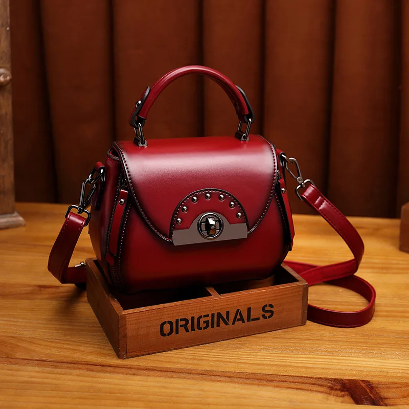 

Quality Genuine Leather Handbags 2020 New Retro Single Shoulder Portable Diagonal Bag Luxury Designer Rivet Saddle Bag Channels